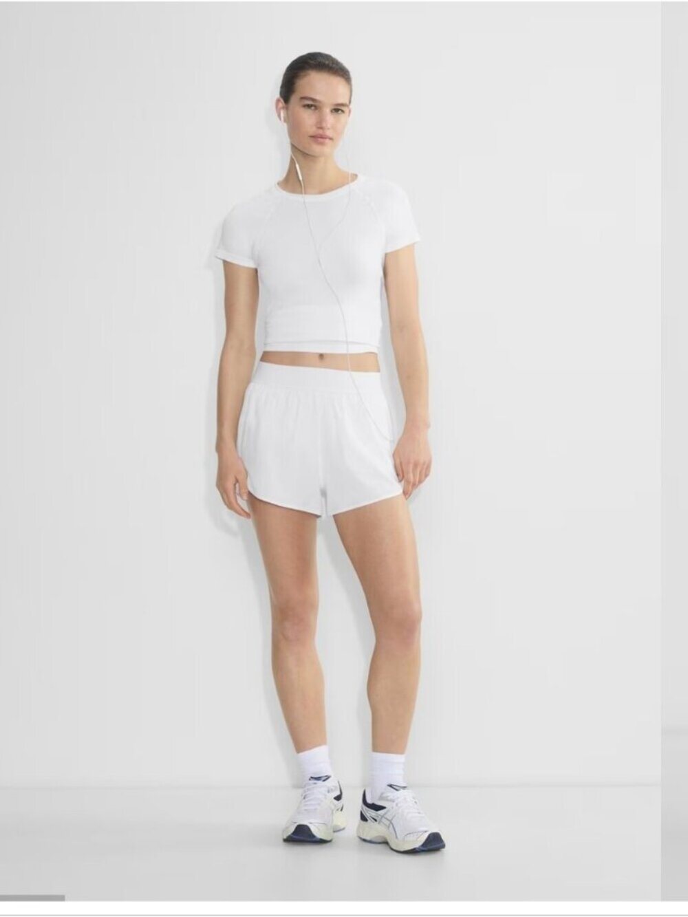 Aritzia running MoveTech™ Legacy Hi-Rise 4" Short White